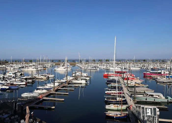 Residence Les Suites Du Port - By Le Saint Ferdinand Arcachon